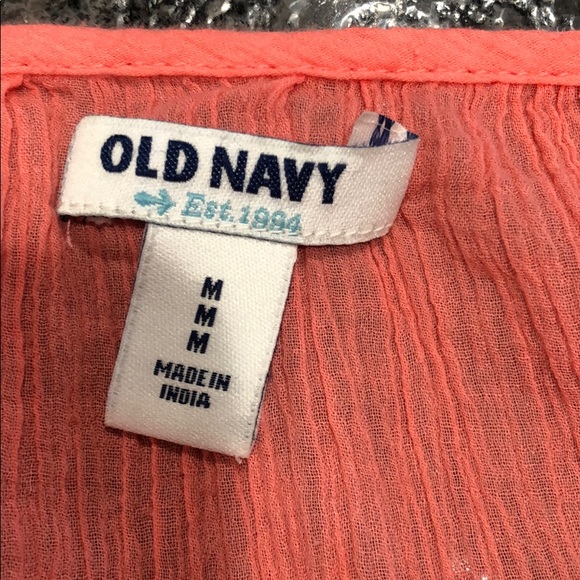 Old Navy Top-Medium - Picture 7 of 8